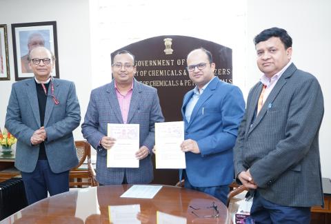 Signing of MoA with GIDA for Gorakhpur Plastic Park
